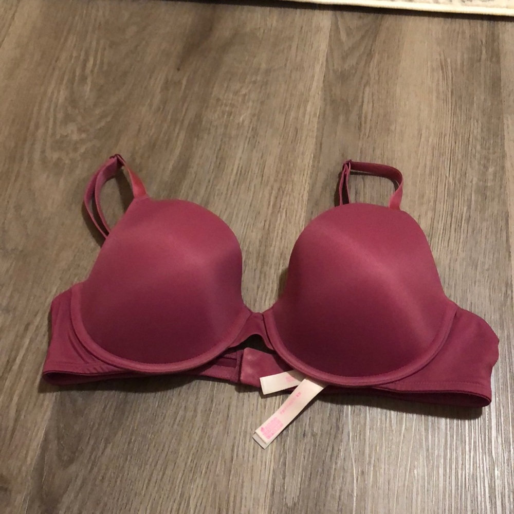 Pink by Victoria’s Secret wear everywhere lightly lined bra